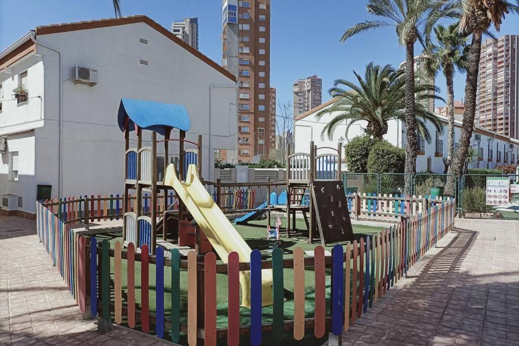 2 Bedroom Townhouse In Beautiful Gated Complex Benidorm Kültér fotó